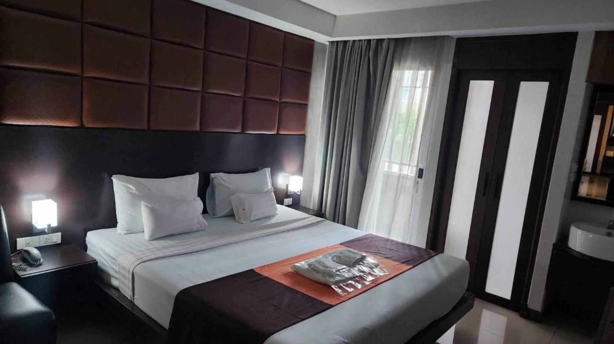 Collection O The Bangkok Cha Cha Suite Dış mekan fotoğraf