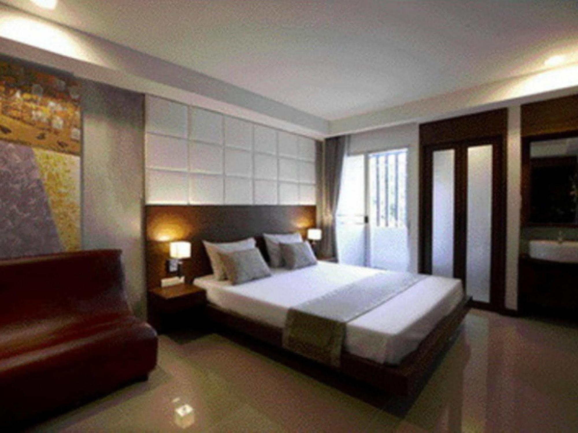 Collection O The Bangkok Cha Cha Suite Dış mekan fotoğraf